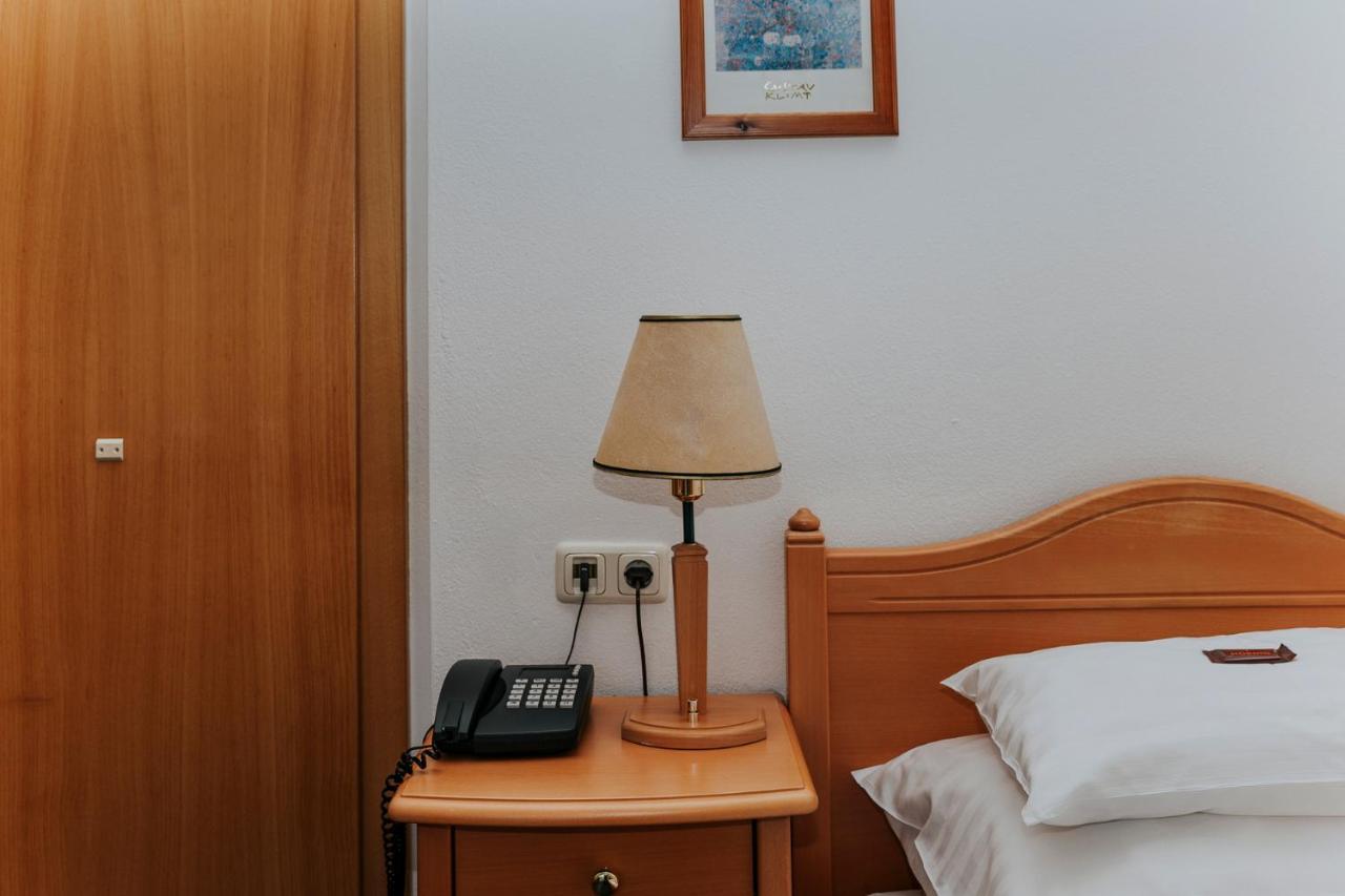 Hotel Friesacherhof Prebl Bagian luar foto