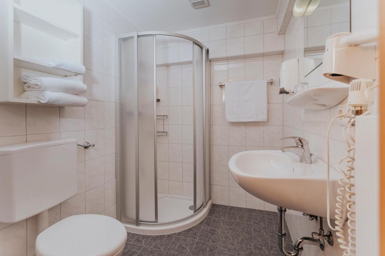 Hotel Friesacherhof Prebl Bagian luar foto